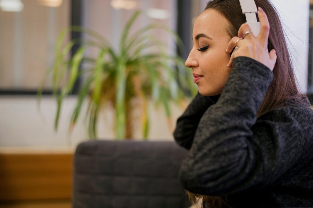 découvrez les techniques d'auto-hypnose pour améliorer votre bien-être, réduire le stress et renforcer votre confiance en vous au quotidien.